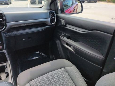 Used 2025 Ford Ranger XLT w/ Equipment Group 301A High RWD image 17