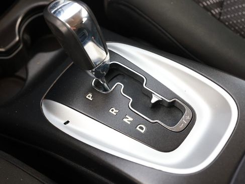 Used 2012 Dodge Journey SXT w/ Flexible Seating Group image 40