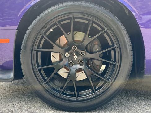 Used 2019 Dodge Challenger R/T Scat Pack w/ 1320 Drag Pack RWD image 10