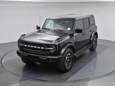 New 2026 Ford Bronco Outer Banks image 36