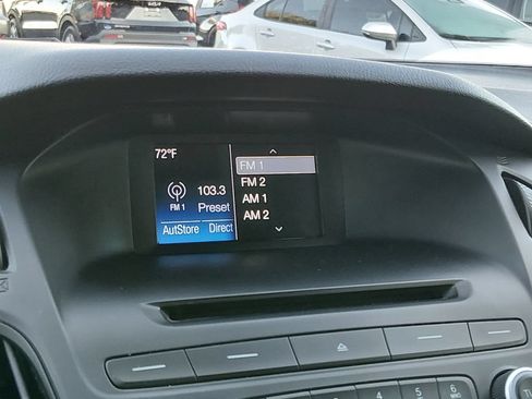 Used 2016 Ford Focus SE FWD image 19