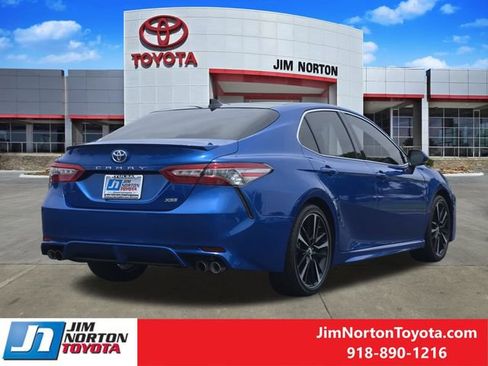 Used 2019 Toyota Camry XSE FWD image 8
