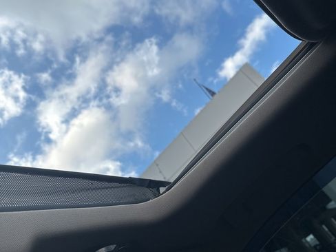 Used 2015 GMC Sierra 2500 Denali w/ Duramax Plus Package image 9