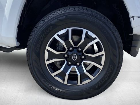 Certified 2022 Toyota Tacoma TRD Sport w/ Technology Package RWD image 15