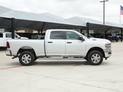 Used 2026 RAM 2500 Big Horn AWD/4WD image 6