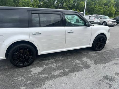 Used 2019 Ford Flex SEL w/ Equipment Group 202A AWD/4WD image 8