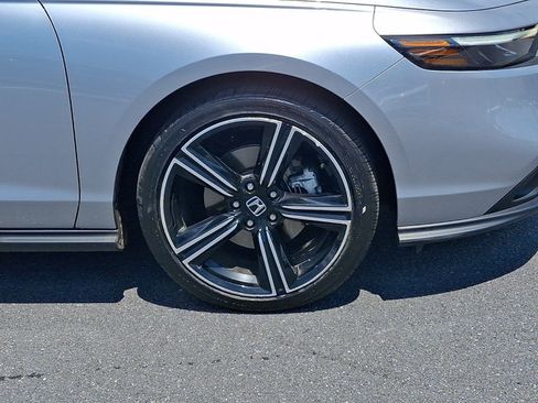 Certified 2025 Honda Accord Sport image 9