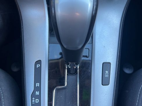 Used 2014 Chevrolet Cruze LT image 20