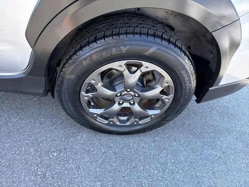 Used 2021 Subaru Crosstrek 2.5i Sport w/ Moonroof Package image 12