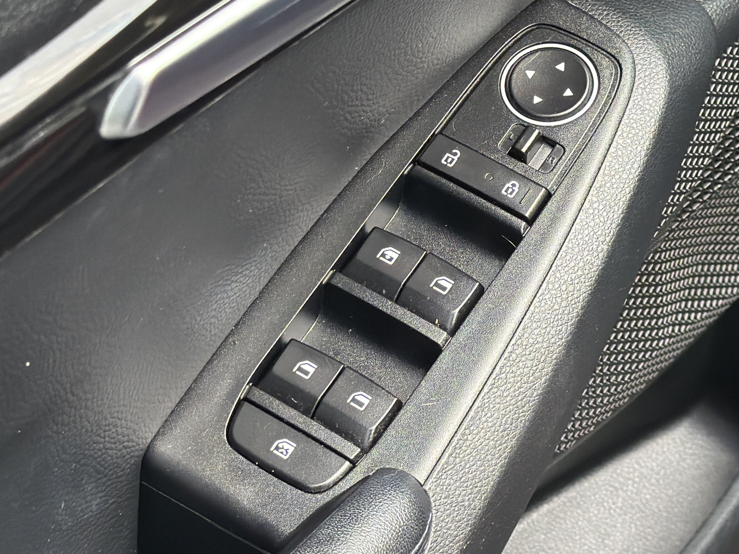 Certified 2022 Kia Seltos S FWD image 17