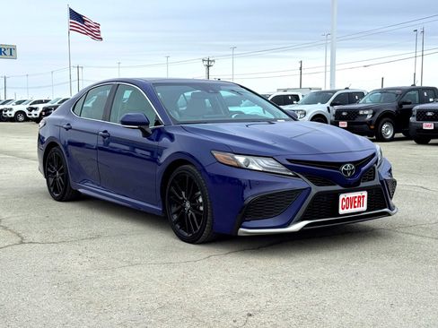Used 2024 Toyota Camry XSE w/ Navigation Package image 4