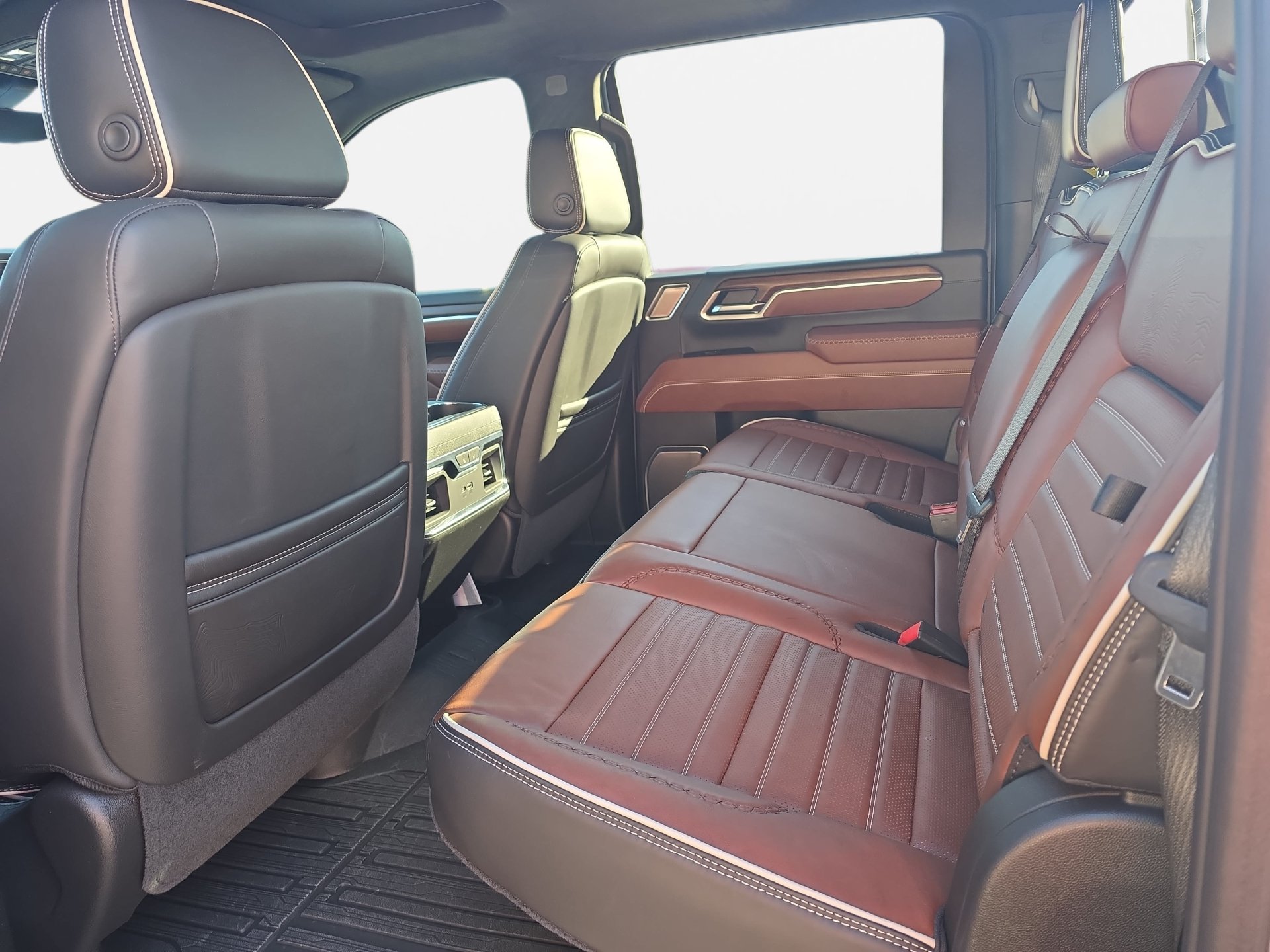 Used 2025 GMC Sierra 2500 Denali Ultimate AWD/4WD image 13