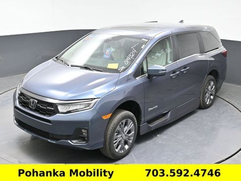 Used 2026 Honda Odyssey EX-L image 11