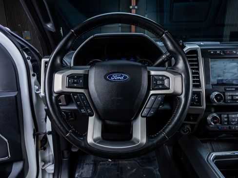 Used 2020 Ford F250 Platinum w/ FX4 Off-Road Package AWD/4WD image 15