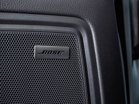 Certified 2026 Porsche Macan AWD/4WD image 27
