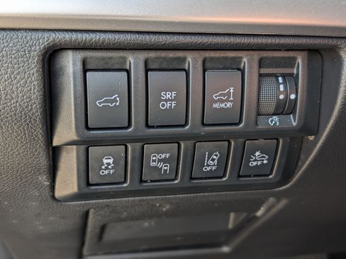 Used 2016 Subaru Outback 2.5i Limited image 26