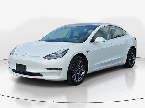 Used 2018 Tesla Model 3 Long Range RWD image 8