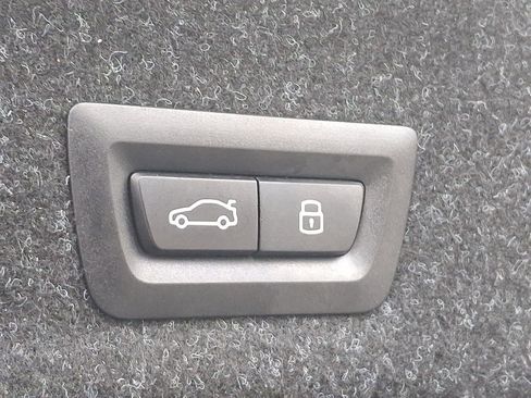 Used 2025 BMW 330i xDrive Sedan image 30