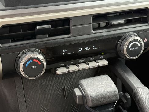 Used 2024 Toyota Tacoma SR5 image 23