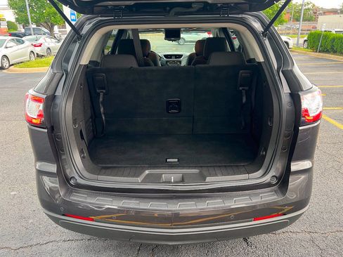 Used 2016 Chevrolet Traverse LT w/ Traveler's Package FWD image 15