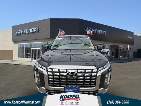 Used 2023 Hyundai Palisade Calligraphy AWD/4WD image 2