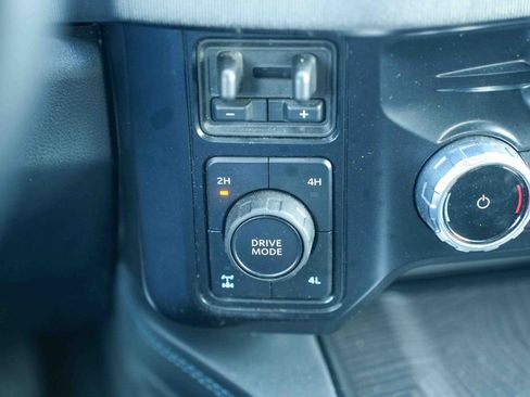 Used 2025 Ford F250 Platinum AWD/4WD image 30
