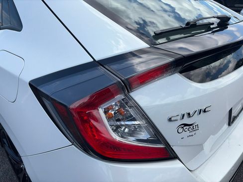 Used 2021 Honda Civic Sport image 17