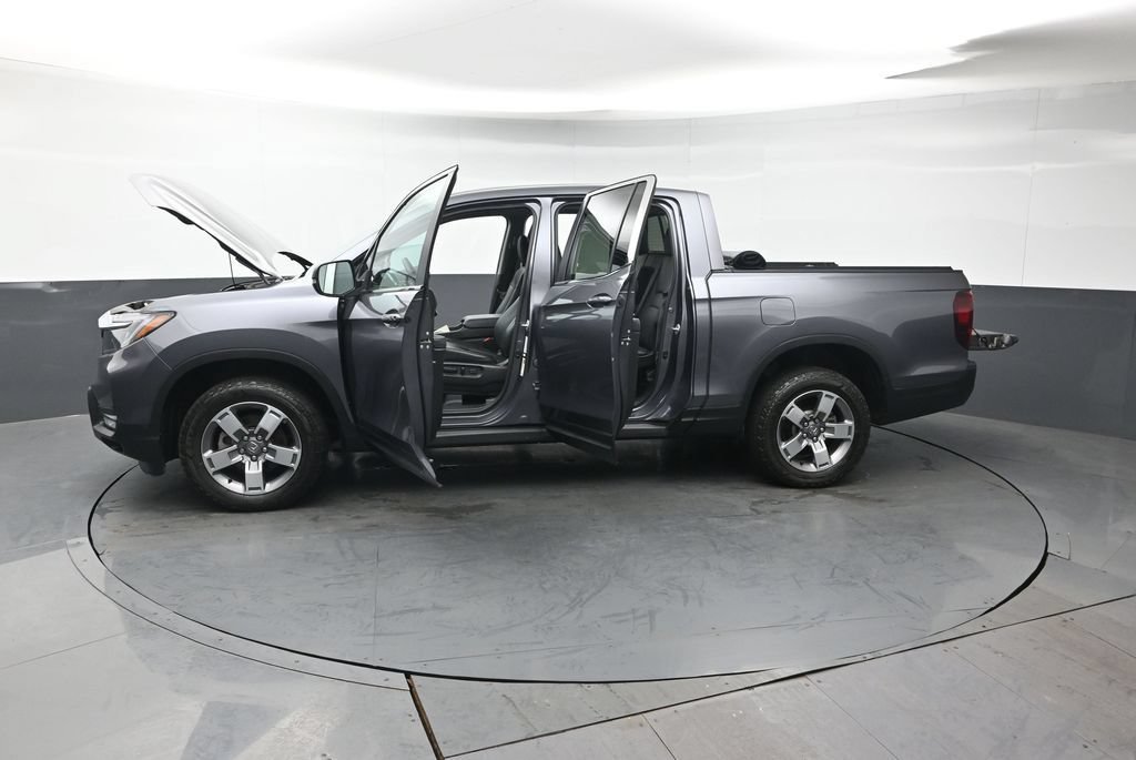 Certified 2025 Honda Ridgeline RTL image 45