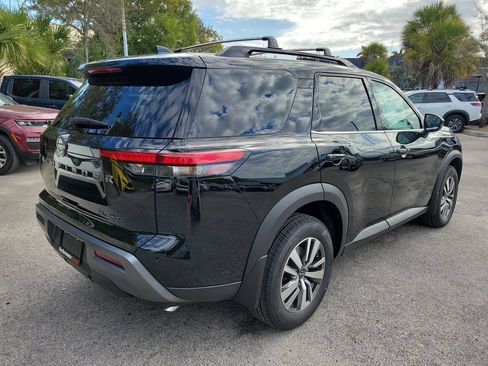 New 2026 Nissan Pathfinder SL AWD/4WD image 8
