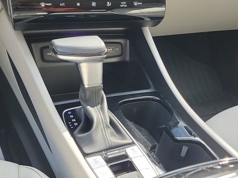 Used 2024 Hyundai Tucson SEL w/ Convenience Package image 18