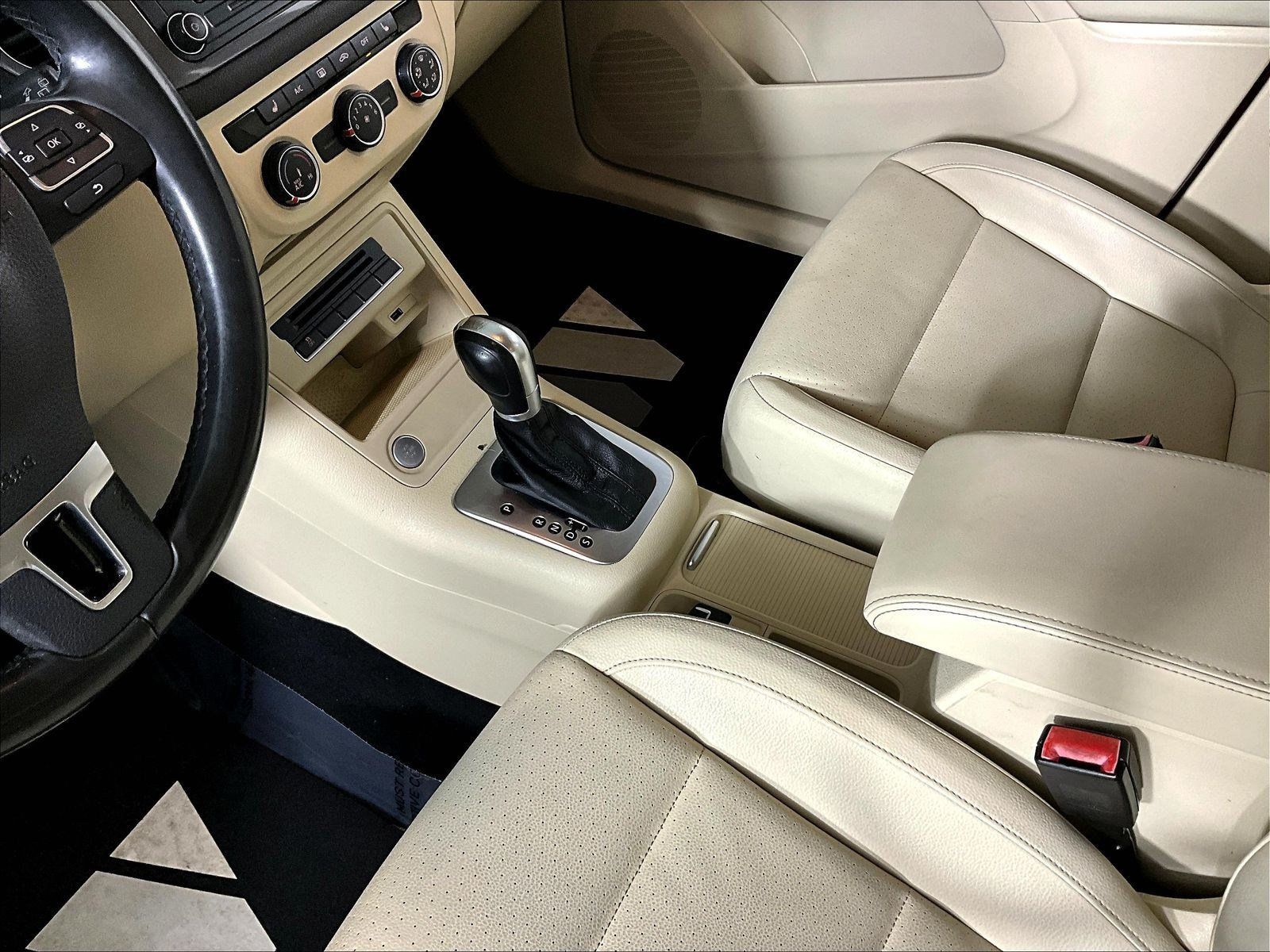 Used 2016 Volkswagen Tiguan S FWD image 18