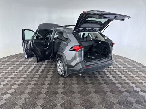 Used 2023 Toyota RAV4 XLE AWD/4WD image 18