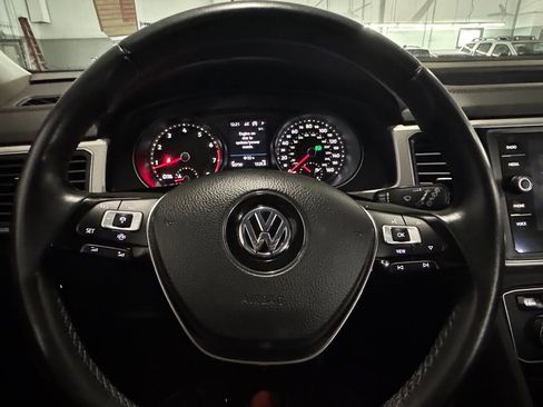 Used 2019 Volkswagen Atlas SE w/ Panoramic Sunroof Package image 37