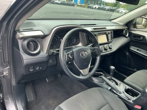 Used 2018 Toyota RAV4 LE w/ All Weather Liner Package AWD/4WD image 18