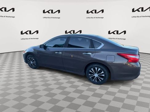 Used 2016 Nissan Altima 2.5 S w/ Power Driver Seat Package image 6