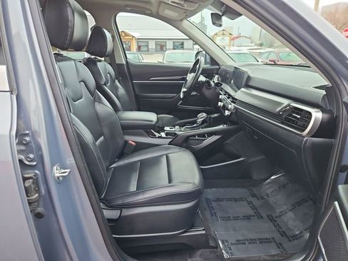 Used 2025 Kia Telluride S image 22