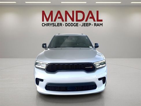 Used 2024 Dodge Durango GT image 3