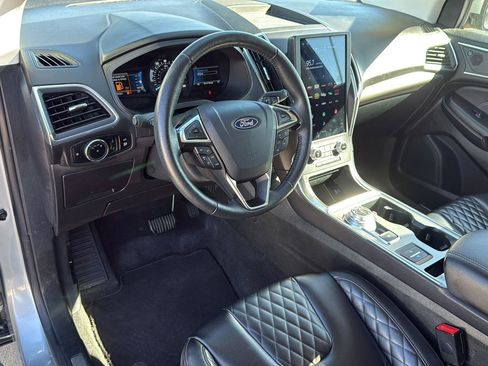 Used 2024 Ford Edge Titanium AWD/4WD image 18