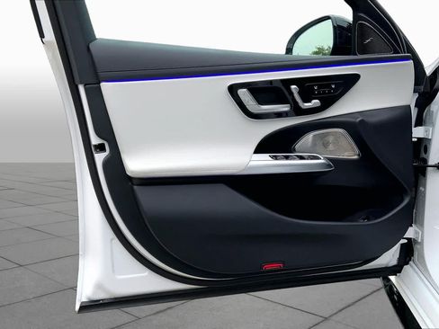 New 2026 Mercedes-Benz E 53 AMG e 4MATIC Sedan image 14