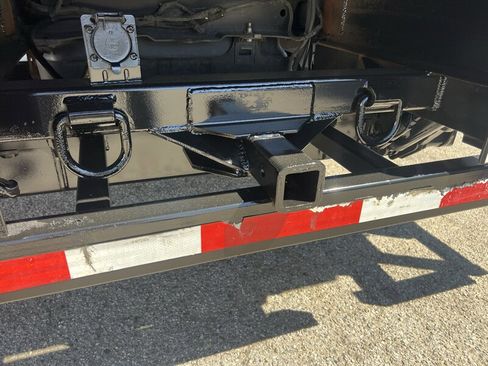 Used 2019 Ford F550 image 9