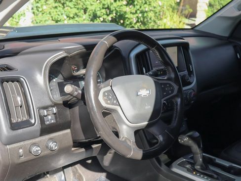 Used 2021 Chevrolet Colorado ZR2 w/ ZR2 Dusk Special Edition image 18