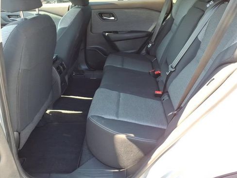 Used 2023 Nissan Rogue SV AWD/4WD image 15