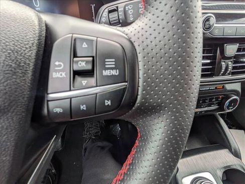 Used 2025 Ford Escape ST-Line image 6