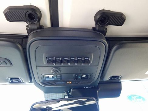 New 2025 Ford Bronco Badlands image 21