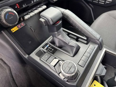 Used 2025 Toyota 4Runner TRD Off-Road image 22