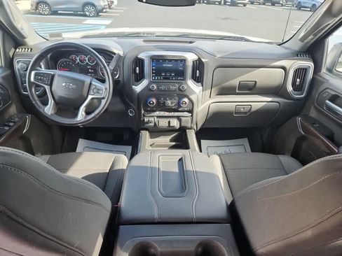 Used 2021 Chevrolet Silverado 1500 LT Trail Boss w/ Bed Protection Package image 17