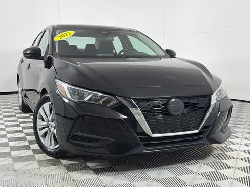 Used 2022 Nissan Sentra S image 2