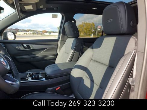 New 2026 Buick Enclave Sport Touring w/ Power Package image 21