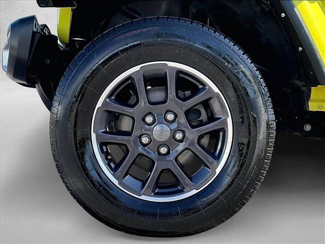 Used 2023 Jeep Gladiator Overland AWD/4WD image 10