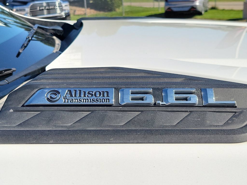 Used 2025 Chevrolet Silverado 2500 LT AWD/4WD image 6